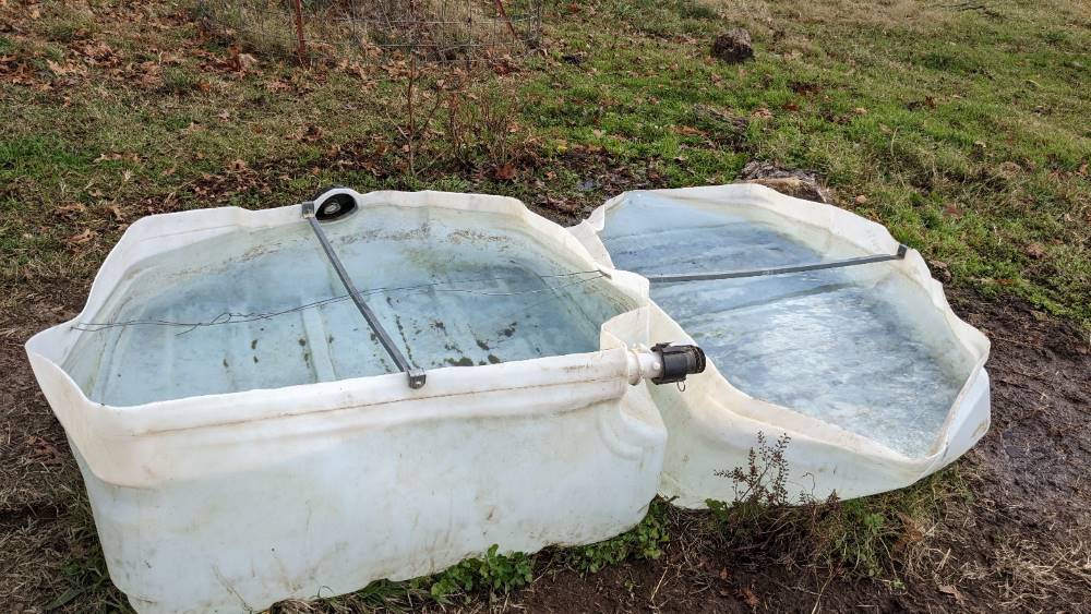 White water tubs for livestock