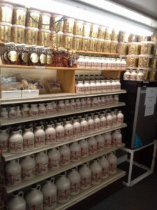 Expositor de productos de arce