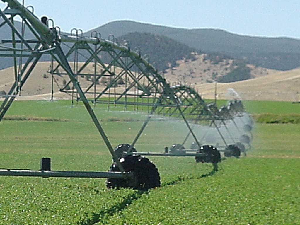 irrigation pivot